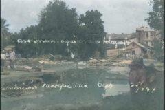 19.-En-esta-poza-llena-de-agua-estuvo-al-edificio-de-telegrafos-siendo-arrancado-desde-los-cimientos