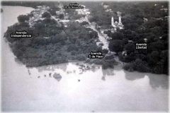 1960-crecida-del-rio-antes-de-la-existencia-de-muro-se-observan-las-avenidas-independencia-y-20-de-noviembre
